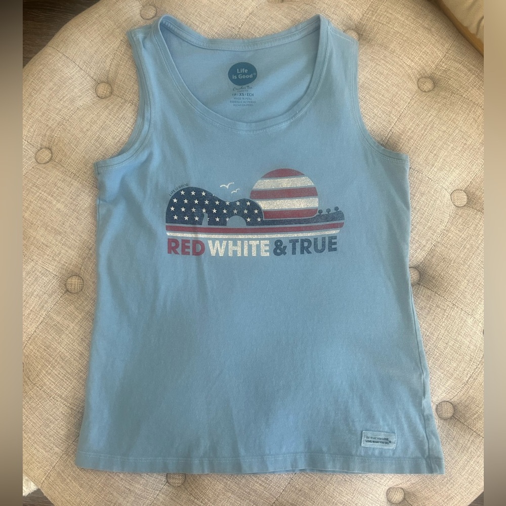 Life is Good tank top XS